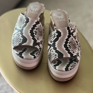 Vince Camuto Pendrea Platform Slide Wedge Sandal Taupe Snake Peep Toe Mule